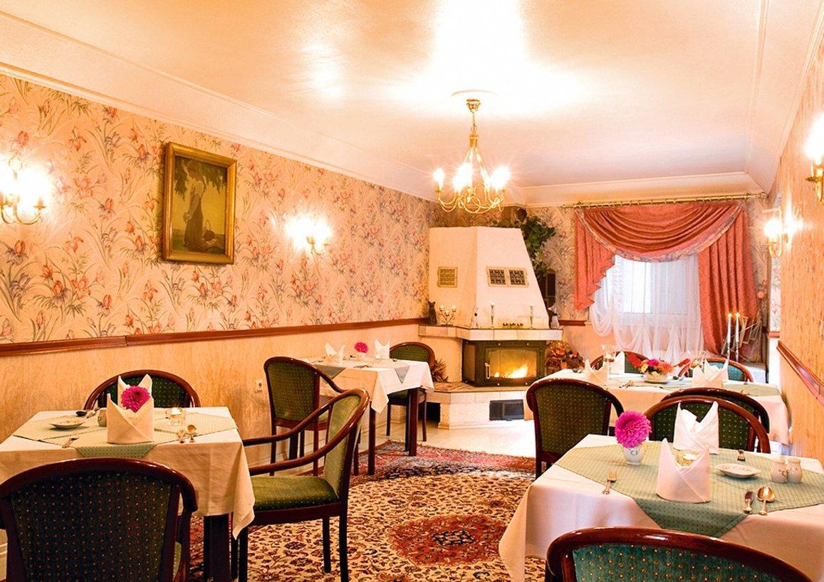 Landhotel Schwarzer Adler Suelzetal Esterno foto